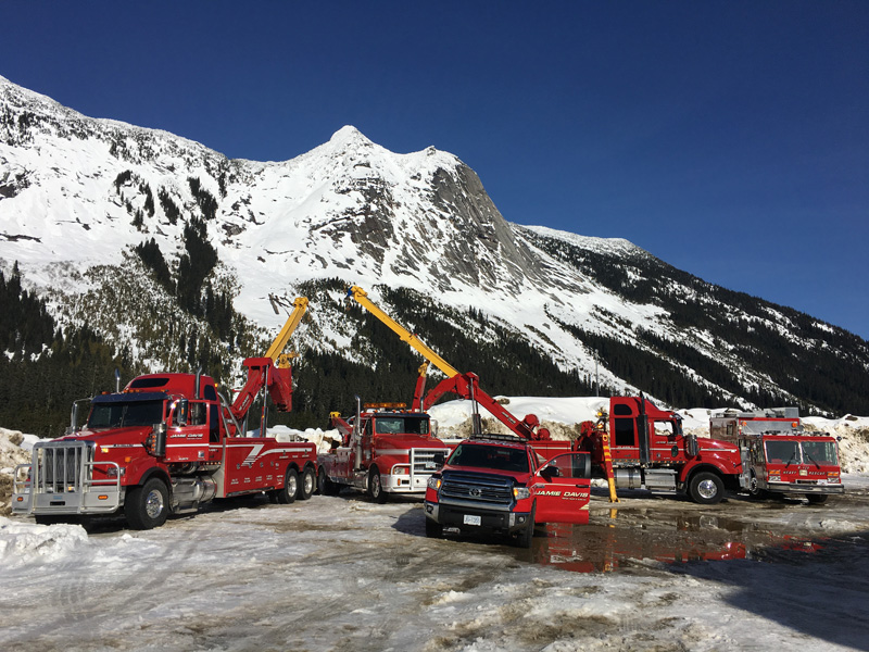 heavy duty tow trucks on the coquihalla